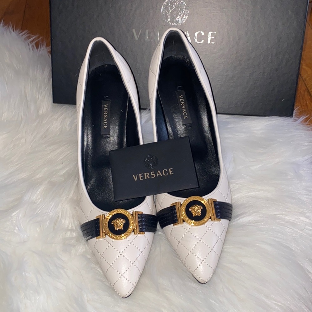 Versace white pump